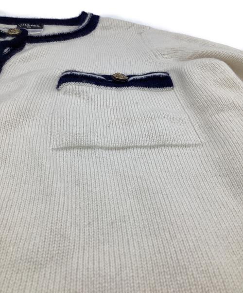 CHANEL（シャネル）CHANEL (シャネル) カシミヤカーディガン アイボリー×ブラック サイズ:40の古着・服飾アイテム