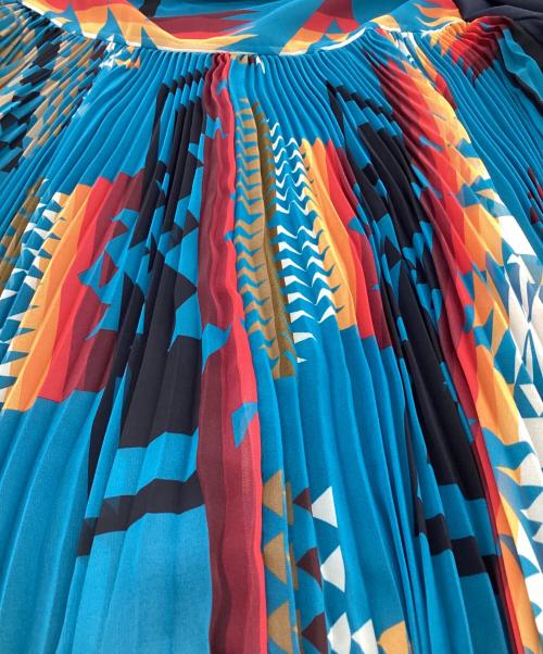 PENDLETON（ペンドルトン）PENDLETON (ペンドルトン) sacai (サカイ) バックプリーツ半袖カットソー ネイビー×ブルー サイズ:4の古着・服飾アイテム