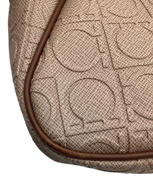 Salvatore Ferragamo（サルヴァトーレ フェラガモ）Salvatore Ferragamo (サルヴァトーレ フェラガモ) ガンチーニ ショルダーバッグ ベージュの古着・服飾アイテム