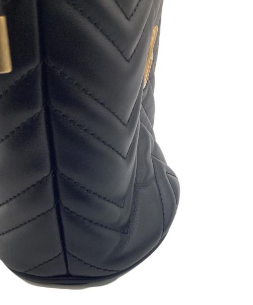 GUCCI（グッチ）GUCCI (グッチ) GGマーモント バケット バッグ ミニ ブラックの古着・服飾アイテム