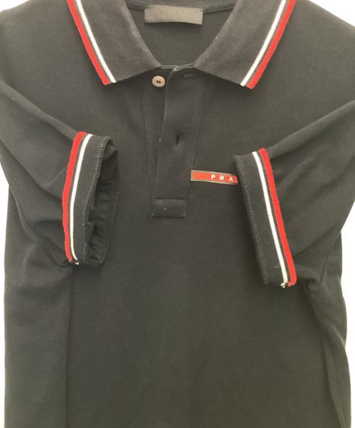 PRADA（プラダ）PRADA (プラダ) ラバーロゴ半袖ポロシャツ ブラック サイズ:Sの古着・服飾アイテム