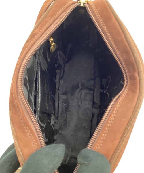 Salvatore Ferragamo（サルヴァトーレ フェラガモ）Salvatore Ferragamo (サルヴァトーレ フェラガモ) ヴァラ ショルダーバッグ ブラウンの古着・服飾アイテム