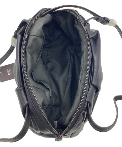 ear PAPILLONNER（イアパピヨネ）ear PAPILLONNER (イアパピヨネ) コロン ボストンバッグ ブラックの古着・服飾アイテム