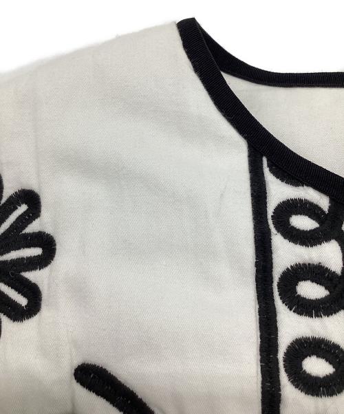 SLOBE IENA（スローブ イエナ）SLOBE IENA (スローブ イエナ) 刺繍キルティングジャケット ホワイト×ブラック サイズ:Fの古着・服飾アイテム