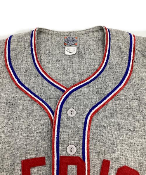 EBBETS FIELD FLANNELS（エベッツフィールドフランネルズ）EBBETS FIELD FLANNELS (エベッツフィールドフランネルズ) ベースボールシャツ グレー サイズ:Sの古着・服飾アイテム