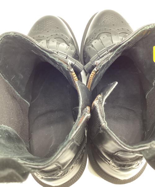 Dr.Martens（ドクターマーチン）TINA BROGUE CHELSEA WITH KILTIE（ティナ ブローグ チェルシー ウィズ キルティー）TINA BROGUE CHELSEA WITH KILTIE（ティナ ブローグ チェルシー ウィズ キルティー）サイドジップの古着・服飾アイテム