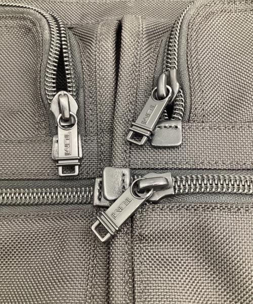 TUMI（トゥミ）TUMI (トゥミ) Alpha Large Expandable Organizer Computer Brief（アルファ ラージ エクスパンダブル オーガナイザー コンピュータープリーフ）の古着・服飾アイテム