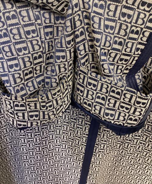 BURBERRY（バーバリー）BURBERRY (バーバリー) トレンチコート アイボリー×ネイビー サイズ:表記無の古着・服飾アイテム