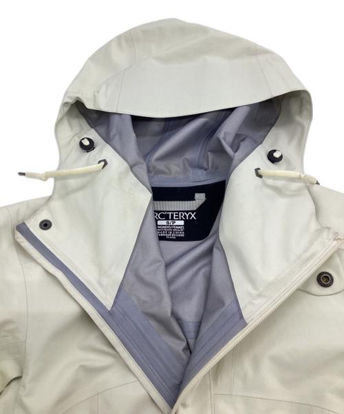 ARC'TERYX（アークテリクス）ARC'TERYX (アークテリクス) ナイロン コート アイボリー サイズ:S/Pの古着・服飾アイテム