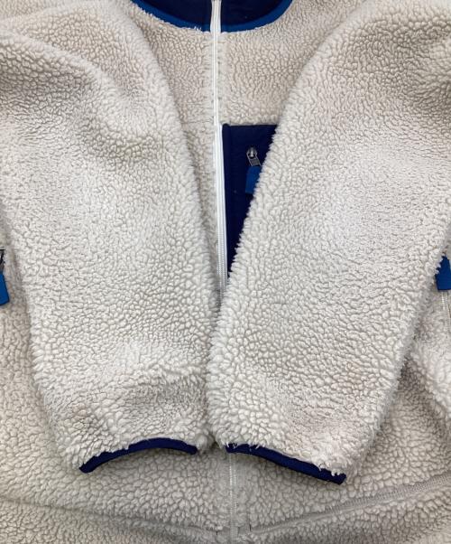 Patagonia（パタゴニア）Patagonia (パタゴニア) Classic Retro-X Jacket（クラシック レトロ⁻エックス） アイボリー サイズ:Mの古着・服飾アイテム