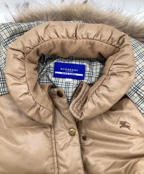 BURBERRY BLUE LABEL（バーバリーロンドンブルーレーベル）BURBERRY BLUE LABEL (バーバリーロンドンブルーレーベル) ダウンジャケット ベージュ サイズ:38の古着・服飾アイテム