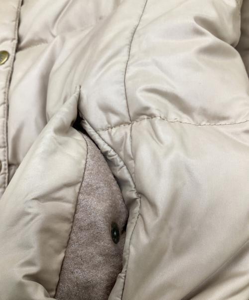 BURBERRY BLUE LABEL（バーバリーロンドンブルーレーベル）BURBERRY BLUE LABEL (バーバリーロンドンブルーレーベル) ダウンジャケット ベージュ サイズ:38の古着・服飾アイテム