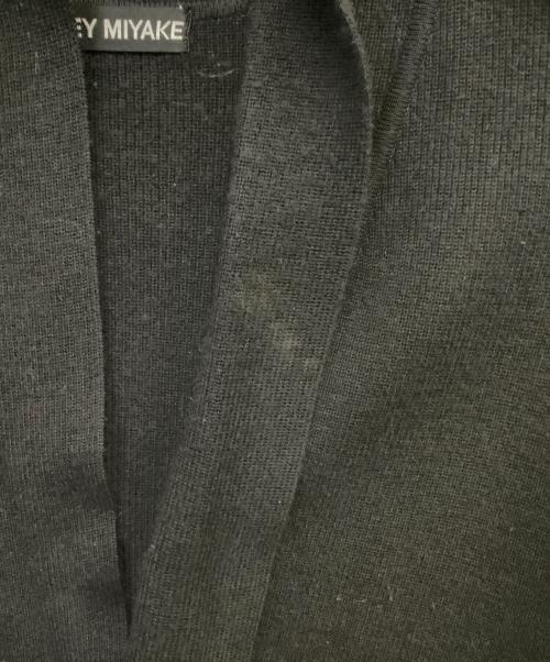 ISSEY MIYAKE（イッセイミヤケ）ISSEY MIYAKE (イッセイミヤケ) カーディガン ブラック サイズ:Mの古着・服飾アイテム