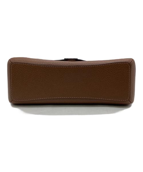 FURLA（フルラ）FURLA (フルラ) DAFNE S TOP HANDLE（ダフネ シングル トップ ハンドル）2WAYショルダーバッグ ブラウンの古着・服飾アイテム