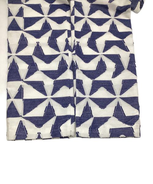 ISSEY MIYAKE（イッセイミヤケ）ISSEY MIYAKE (イッセイミヤケ) 総柄パンツ ブルー×ホワイト サイズ:2の古着・服飾アイテム