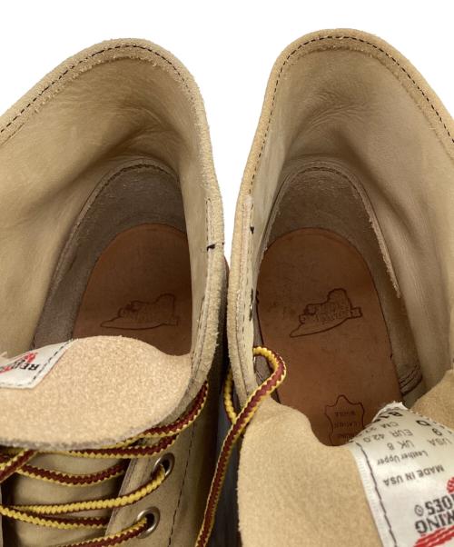 RED WING（レッドウィング）RED WING (レッドウィング) 6INCHI CLASSIC ROUND（6インチ クラシック ラウンド）ブーツ ベージュ サイズ:US9Dの古着・服飾アイテム