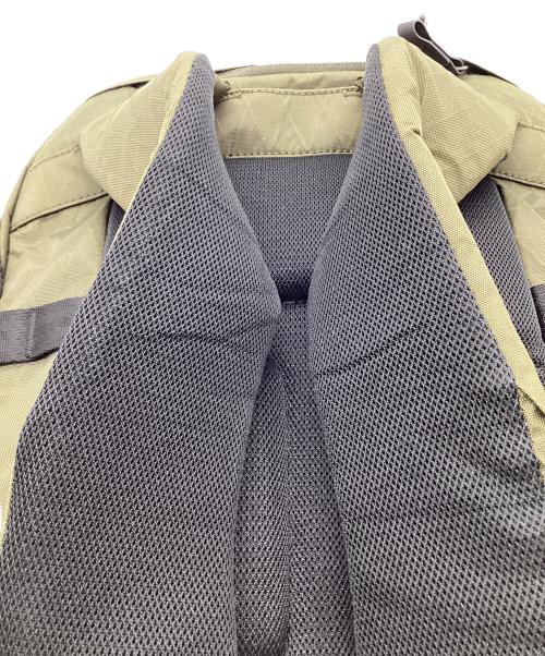 ABLE CARRY（エイブルキャリー）ABLE CARRY (エイブルキャリー) Daily Plus（デイリー プラス）21L バックパック カーキの古着・服飾アイテム