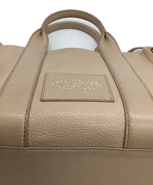 MARC JACOBS（マークジェイコブス）MARC JACOBS (マークジェイコブズ) ザ レザー トート バッグ スモール ベージュの古着・服飾アイテム