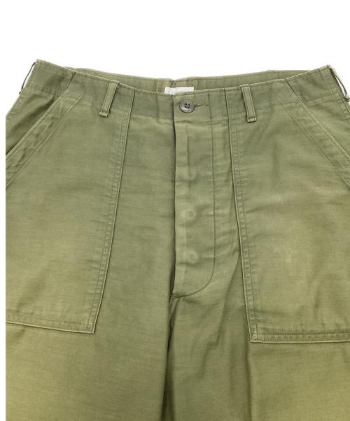 CIOTA（シオタ）CIOTA (シオタ) スビンコットンバックサテンベイカーパンツ カーキ サイズ:5の古着・服飾アイテム