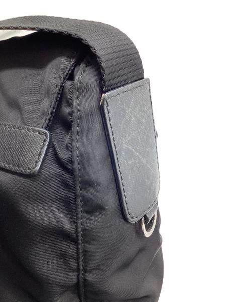 PRADA（プラダ）PRADA (プラダ) ナイロンショルダーバッグ ブラックの古着・服飾アイテム