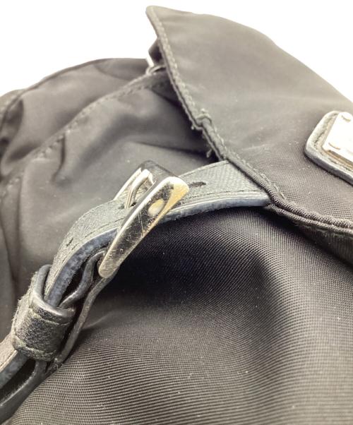 PRADA（プラダ）PRADA (プラダ) ナイロンショルダーバッグ ブラックの古着・服飾アイテム