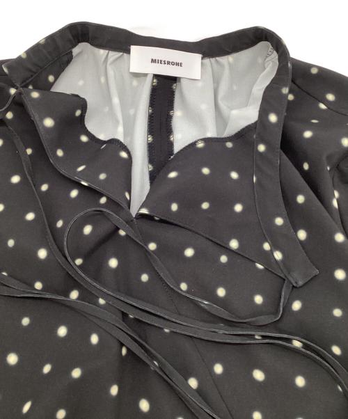 MIESROHE（ミースロエ）MIESROHE (ミースロエ) ギャザースリーブミディワンピ レディース ブラックの古着・服飾アイテム