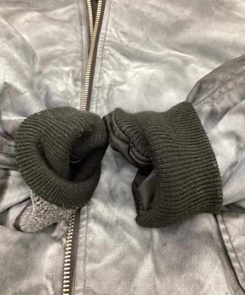 YOKE（ヨーク）YOKE (ヨーク) SPREY PRINTED BOMBER JACKET（スプレー プリンテッド ボンバー ジャケット） グレー サイズ:3の古着・服飾アイテム