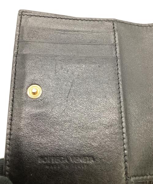 BOTTEGA VENETA（ボッテガベネタ）BOTTEGA VENETA (ボッテガベネタ) マキシイントレチャート 二つ折りウォレット ブラックの古着・服飾アイテム