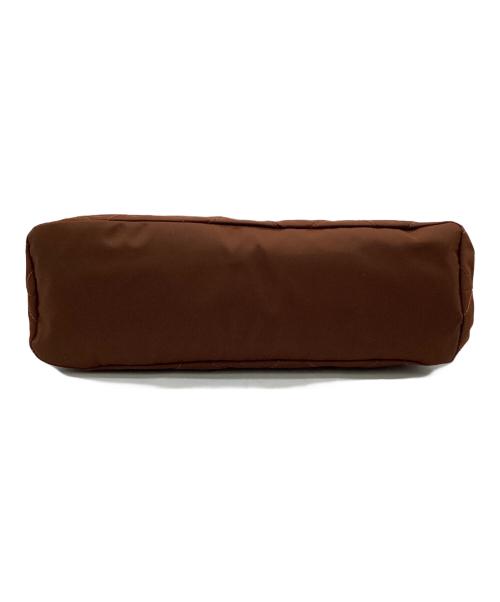 PRADA（プラダ）PRADA (プラダ) チェーンハンドルキルティングバッグ ブラウンの古着・服飾アイテム