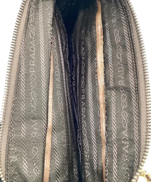 PRADA（プラダ）PRADA (プラダ) チェーンハンドルキルティングバッグ ブラウンの古着・服飾アイテム