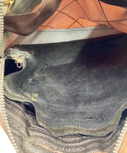 PRADA（プラダ）PRADA (プラダ) チェーンハンドルキルティングバッグ ブラウンの古着・服飾アイテム