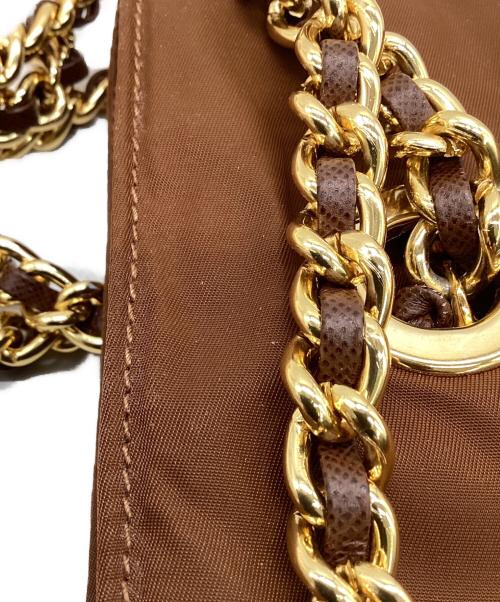 PRADA（プラダ）PRADA (プラダ) チェーンハンドルキルティングバッグ ブラウンの古着・服飾アイテム