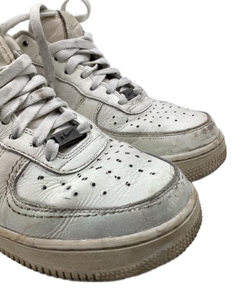 NIKE（ナイキ）NIKE (ナイキ) .SWOOSH (ドットスウッシュ) AIR FORCE1 DIRTY TRIPLE WHITE（エアフォース 1 ダーティー トリプル ホワイト） ダーティー トリプル ホワイト サイズ:27.5cm（US9.5）の古着・服飾アイテム
