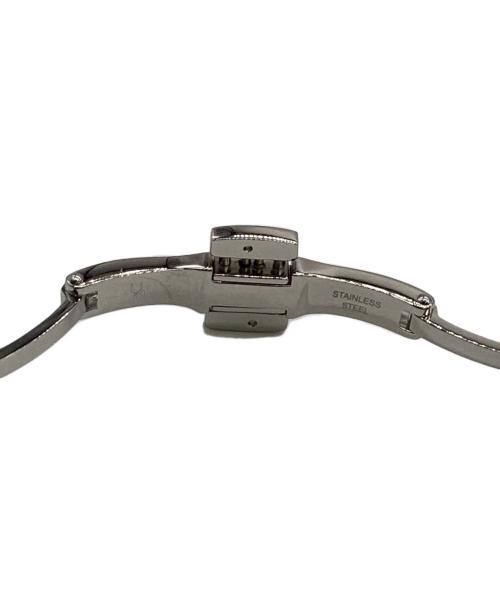 Salvatore Ferragamo（サルヴァトーレ フェラガモ）Salvatore Ferragamo (サルヴァトーレ フェラガモ) SQUARE (スクエア) 腕時計 ホワイトの古着・服飾アイテム