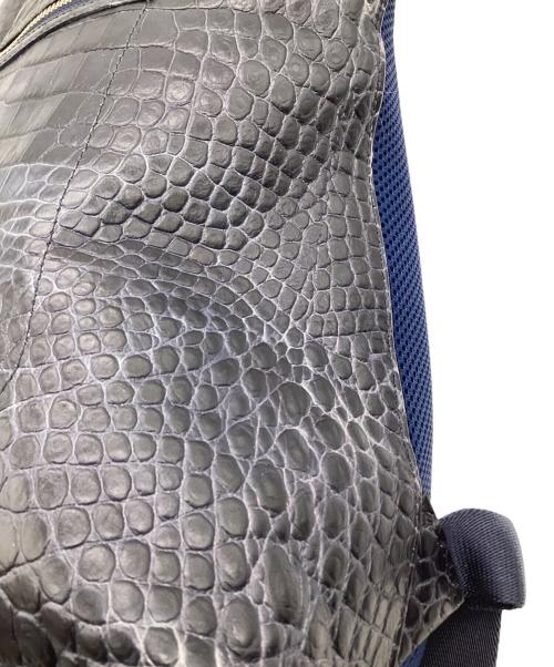 A.D.M.J.（エーディーエムジェイ）A.D.M.J. (エーディーエムジェイ) クロコ型押し リュック ブルーの古着・服飾アイテム