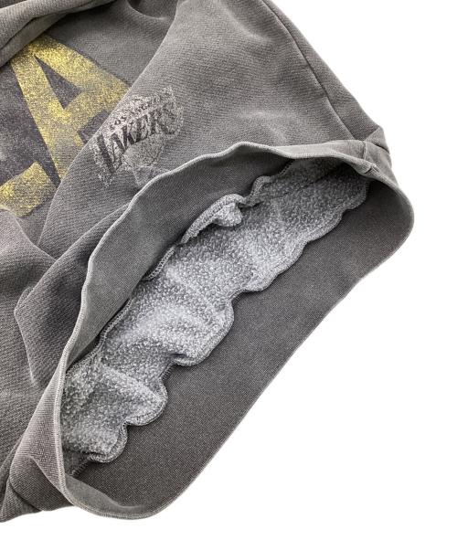 Off The Court by NBA（オフ・ザ・コート バイ NBA）Off The Court by NBA (オフ・ザ・コート バイ NBA) JOURNAL STANDARD (ジャーナルスタンダード) LAKERS スウェット グレー サイズ:Sの古着・服飾アイテム