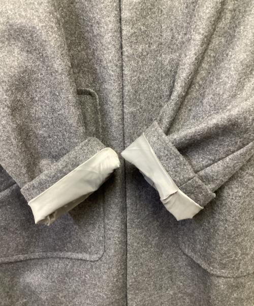 UN3D.（アンスリード）UN3D. (アンスリード) TUCK SHOLDER LONG CT（タックショルダー ロングコート） グレー サイズ:38の古着・服飾アイテム