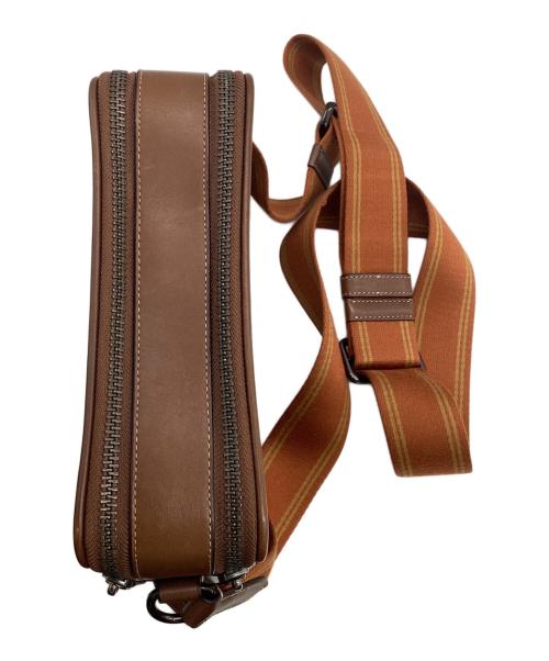 COACH（コーチ）COACH (コーチ) チャータークロスボディ 24 ブラウンの古着・服飾アイテム
