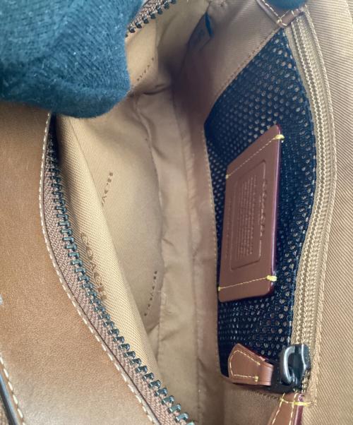 COACH（コーチ）COACH (コーチ) チャータークロスボディ 24 ブラウンの古着・服飾アイテム