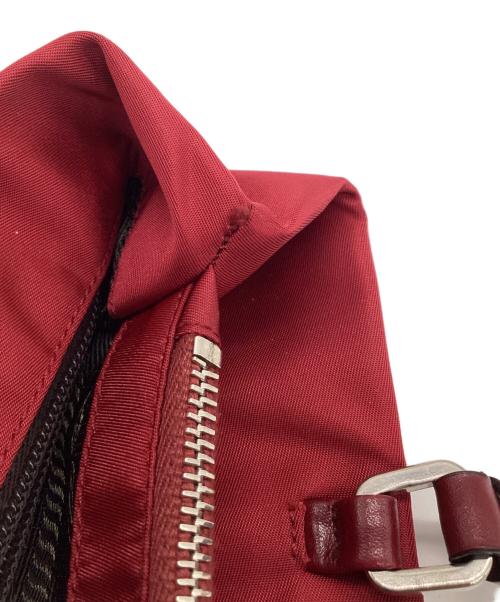 PRADA（プラダ）PRADA (プラダ) ナイロンハンドバッグ レッドの古着・服飾アイテム