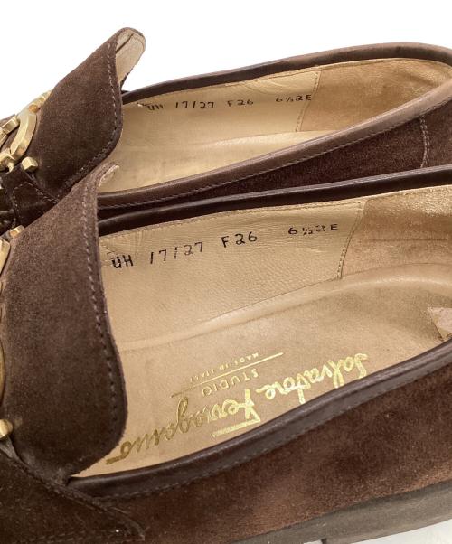 Salvatore Ferragamo（サルヴァトーレ フェラガモ）Salvatore Ferragamo (サルヴァトーレ フェラガモ) ガンチーニ ローファー ブラウン サイズ:6.5 2Eの古着・服飾アイテム