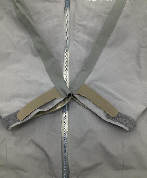 ARC'TERYX（アークテリクス）ARC'TERYX (アークテリクス) マウンテンパーカー ネイビー サイズ:Sの古着・服飾アイテム