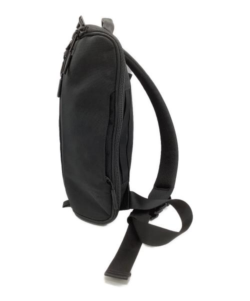 AER（エアー）AER (エアー) Travel Sling ワンショルダーバッグ ブラックの古着・服飾アイテム