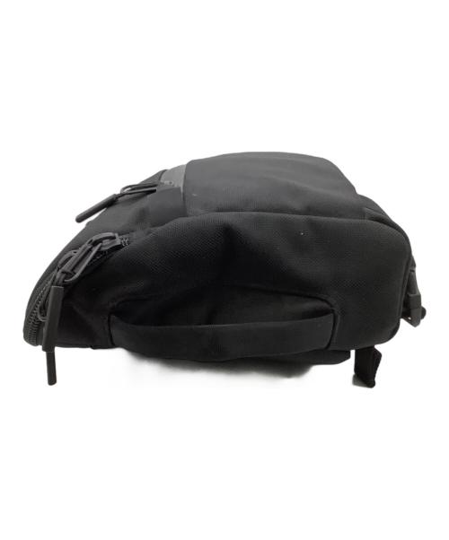 AER（エアー）AER (エアー) Travel Sling ワンショルダーバッグ ブラックの古着・服飾アイテム