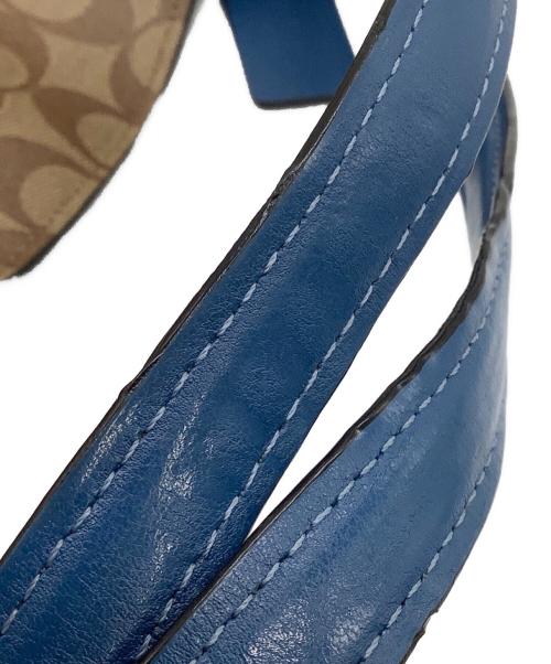 COACH（コーチ）COACH (コーチ) シグネチャー ショルダーバッグ ベージュ×ブルーの古着・服飾アイテム