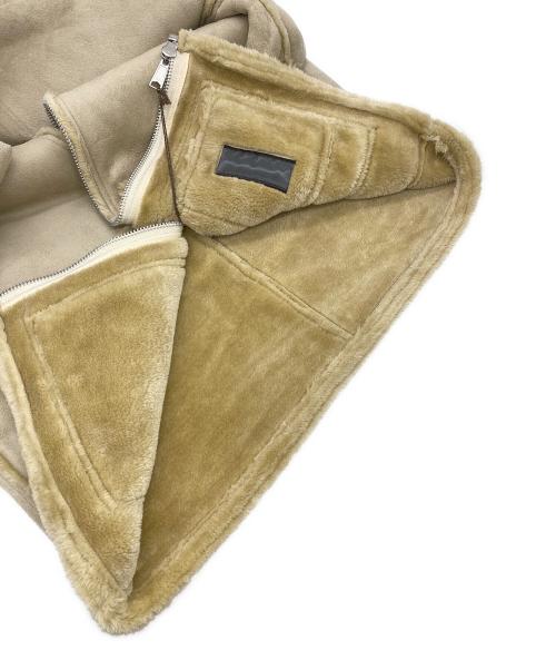 acanthus（アカンサス）acanthus (アカンサス) フェイクムートンジャケット ベージュ サイズ:Mの古着・服飾アイテム