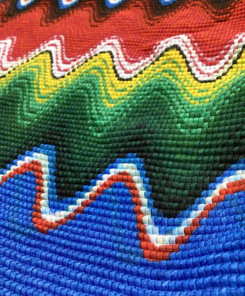me ISSEY MIYAKE（ミーイッセイ ミヤケ）me ISSEY MIYAKE (ミーイッセイ ミヤケ) キャミソール マルチカラー サイズ:-の古着・服飾アイテム