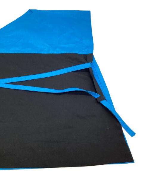 132 5. ISSEY MIYAKE（132 5. イッセイ ミヤケ）132 5. ISSEY MIYAKE (132 5. イッセイ ミヤケ) ノースリーブカットソー ブルー×ブラック サイズ:2（実寸値要確認）の古着・服飾アイテム