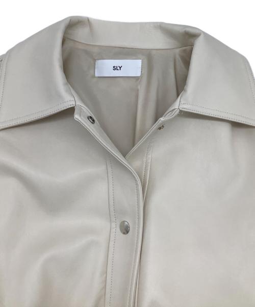 SLY（スライ）SLY (スライ) FAUX LEATHER OVERSIZE（フェイク レザー オーバーサイズ ブルゾン アイボリー サイズ:Fの古着・服飾アイテム