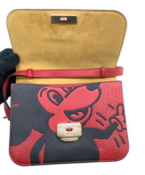 COACH（コーチ）COACH (コーチ) DISNEY (ディズニー) Keith Haring (キースヘリング) ショルダーバッグ ホワイト×レッドの古着・服飾アイテム